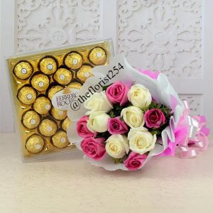 Ferrero Rocher 24pcs with 12 stems Roses