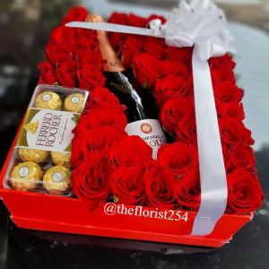 Flower box with wine and Ferrero 16pcs